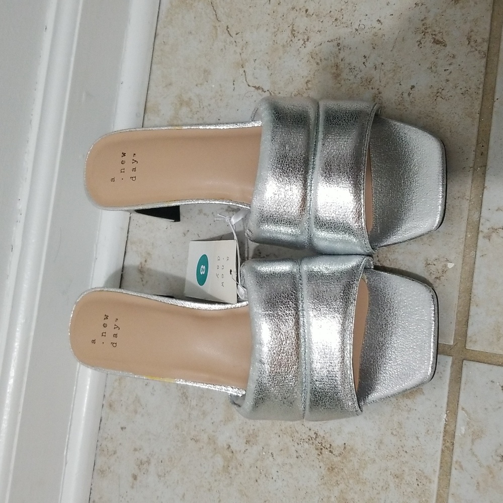 Heel sandals